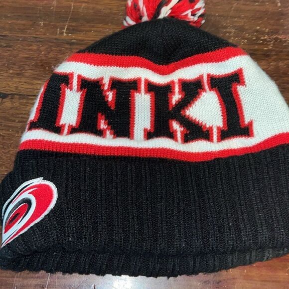 Carolina Hurricanes NHL FaceOff Reebok 2010 Helsinki Finland Beanie Knit Cap Hat - Picture 4 of 7